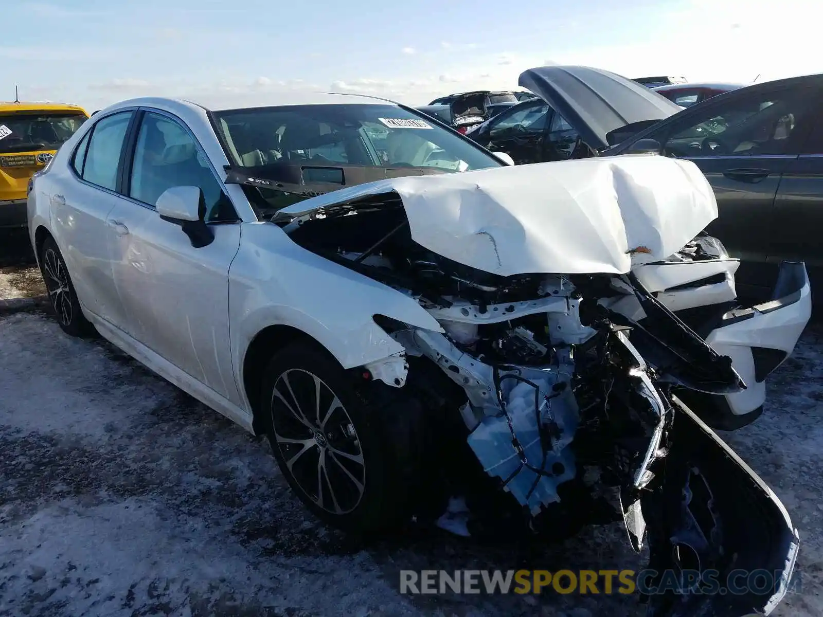 1 Photograph of a damaged car 4T1G11AK3LU894313 TOYOTA CAMRY 2020