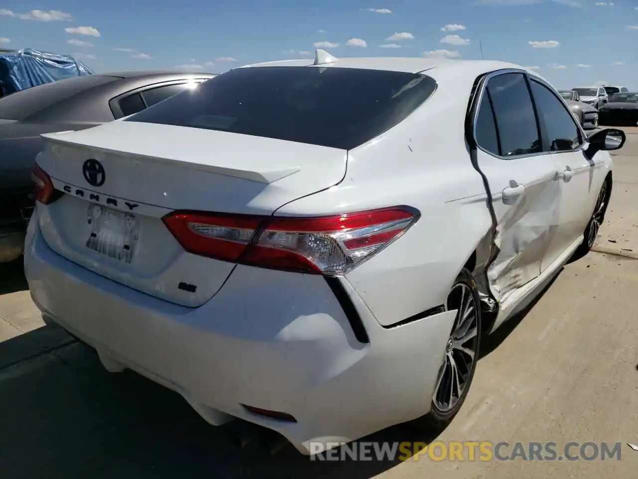 4 Photograph of a damaged car 4T1G11AK3LU902992 TOYOTA CAMRY 2020