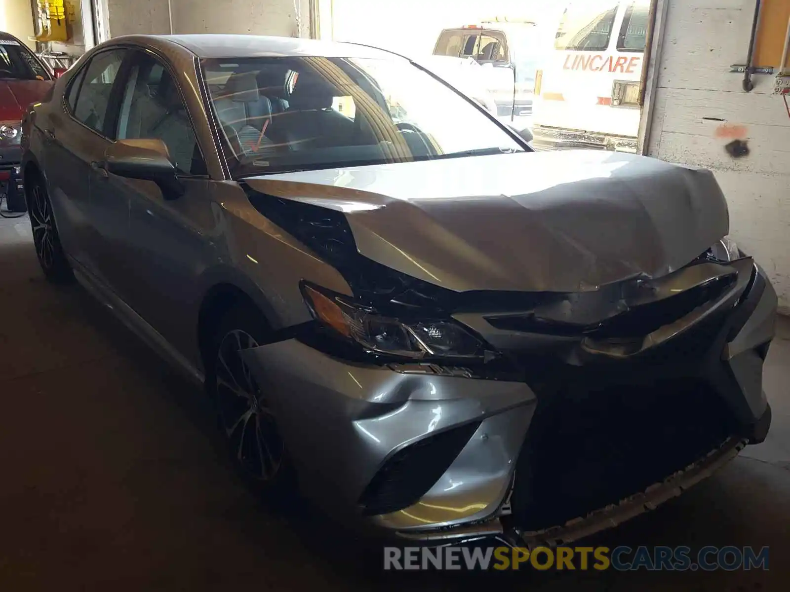 1 Photograph of a damaged car 4T1G11AK3LU913412 TOYOTA CAMRY 2020