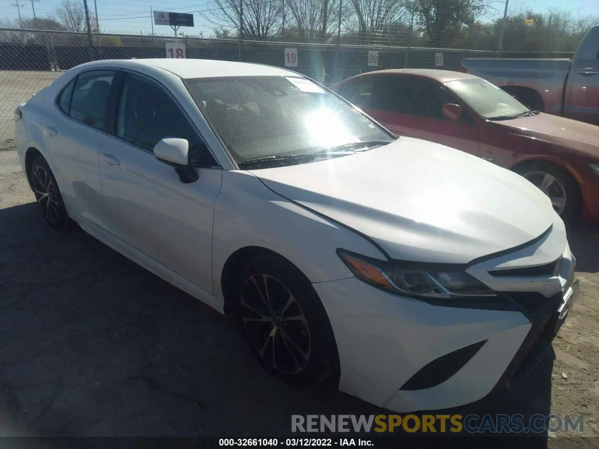 1 Photograph of a damaged car 4T1G11AK3LU918156 TOYOTA CAMRY 2020