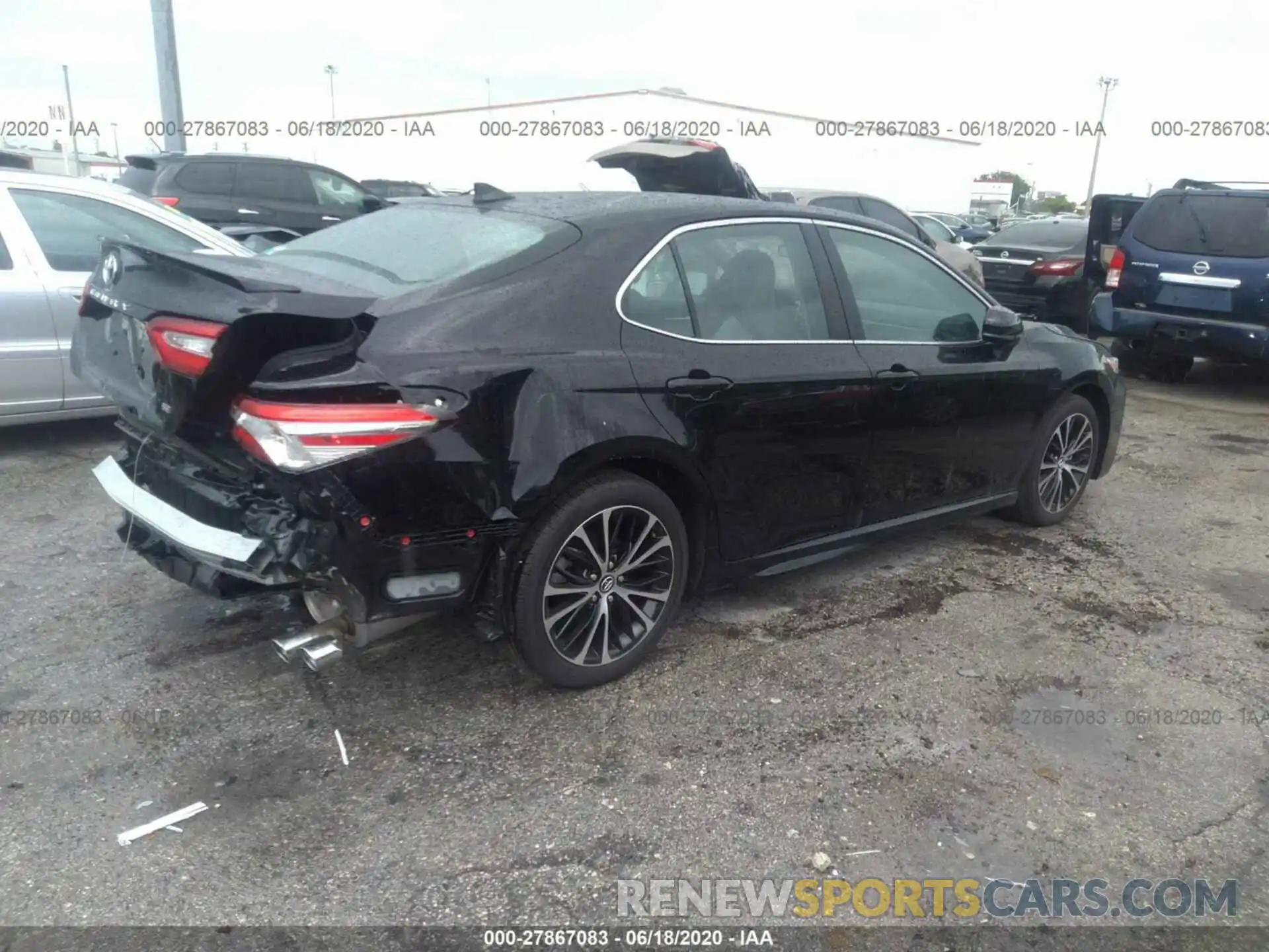 4 Photograph of a damaged car 4T1G11AK3LU920991 TOYOTA CAMRY 2020