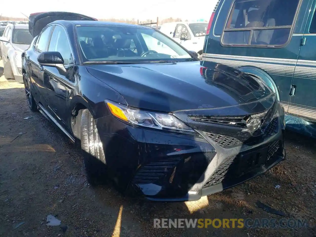 1 Photograph of a damaged car 4T1G11AK3LU921543 TOYOTA CAMRY 2020