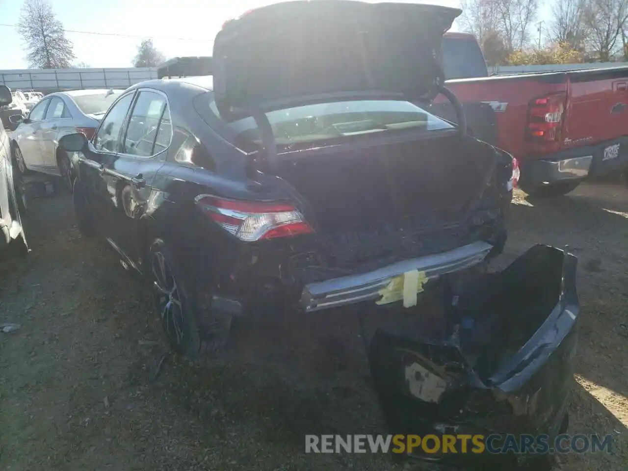 3 Photograph of a damaged car 4T1G11AK3LU921543 TOYOTA CAMRY 2020