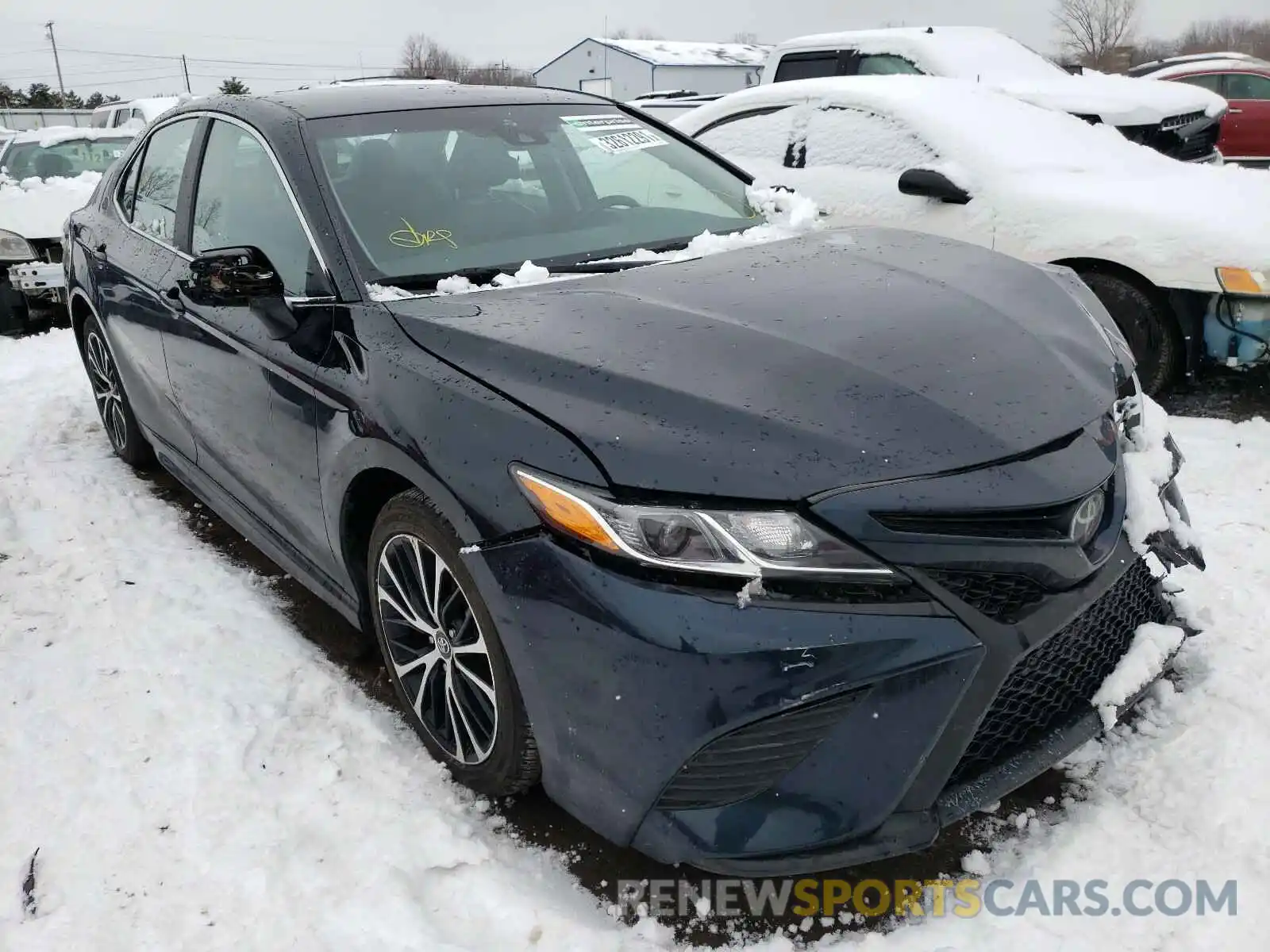 1 Photograph of a damaged car 4T1G11AK3LU922319 TOYOTA CAMRY 2020