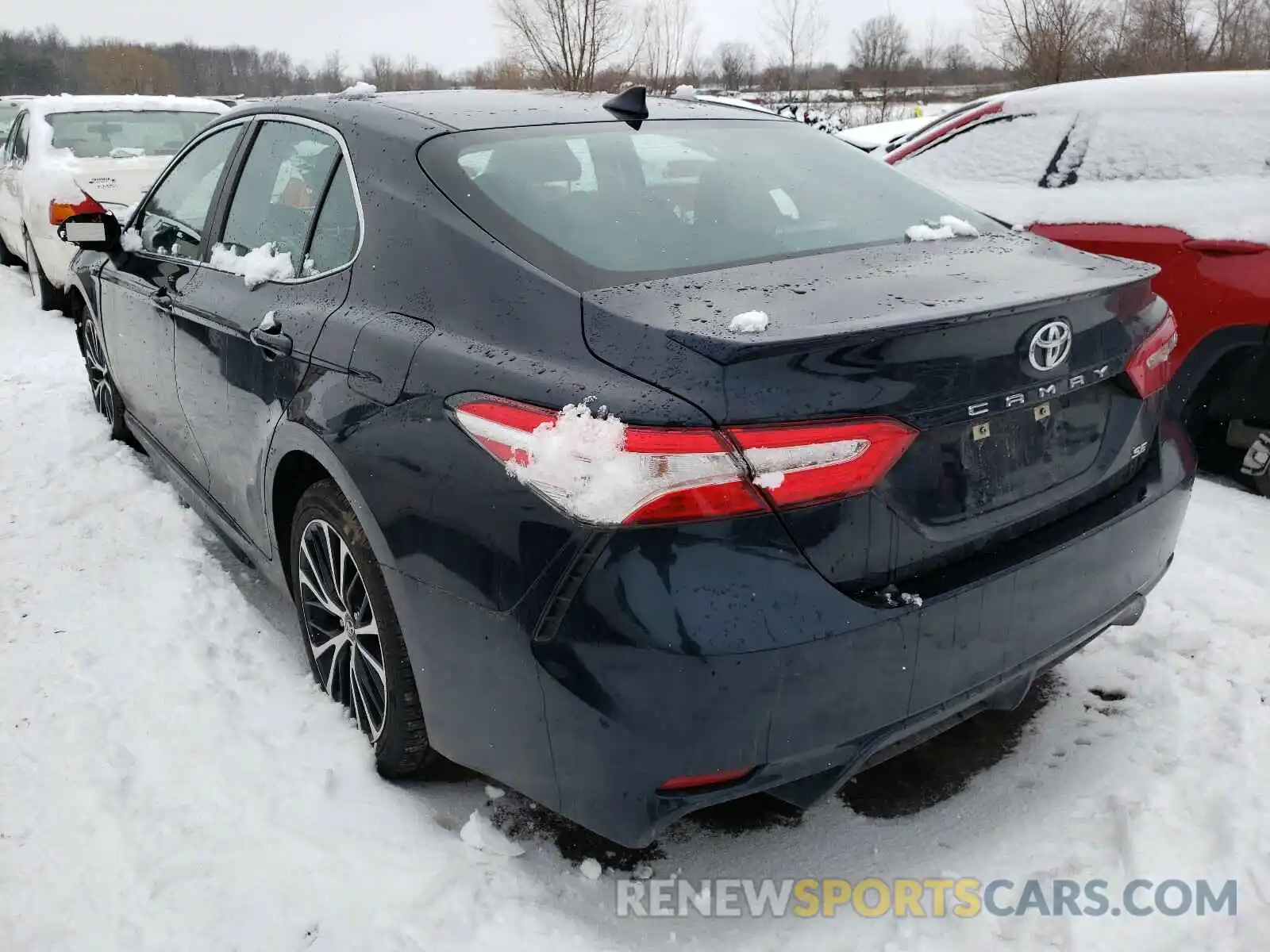 3 Photograph of a damaged car 4T1G11AK3LU922319 TOYOTA CAMRY 2020