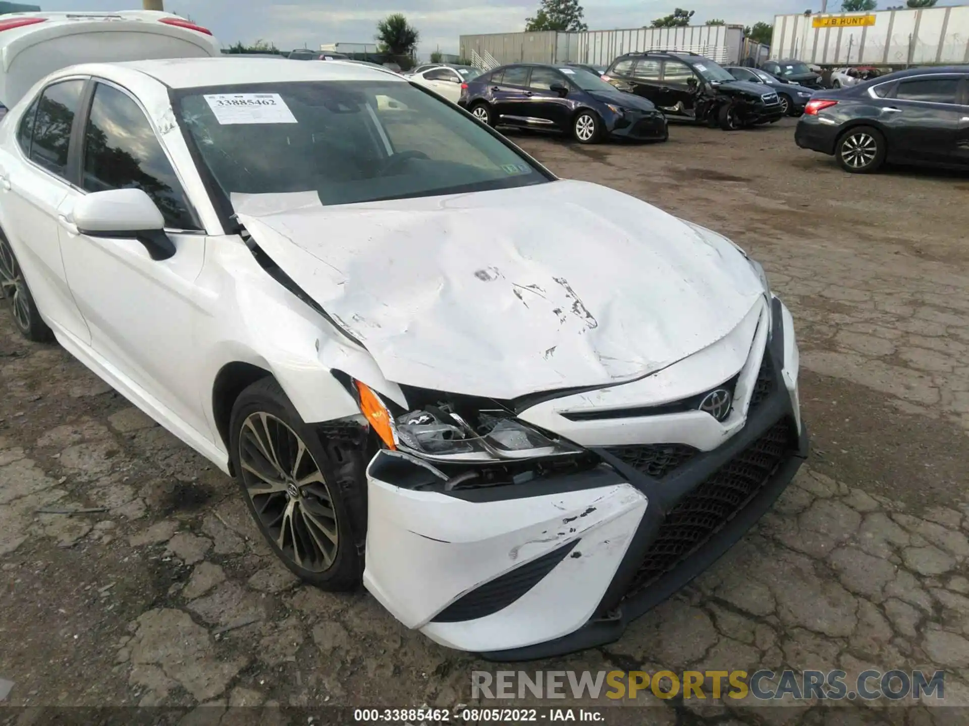 6 Photograph of a damaged car 4T1G11AK3LU925110 TOYOTA CAMRY 2020