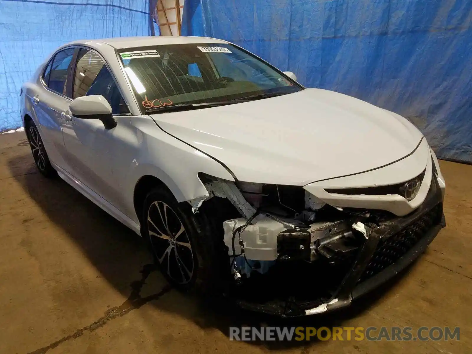 1 Photograph of a damaged car 4T1G11AK3LU926435 TOYOTA CAMRY 2020