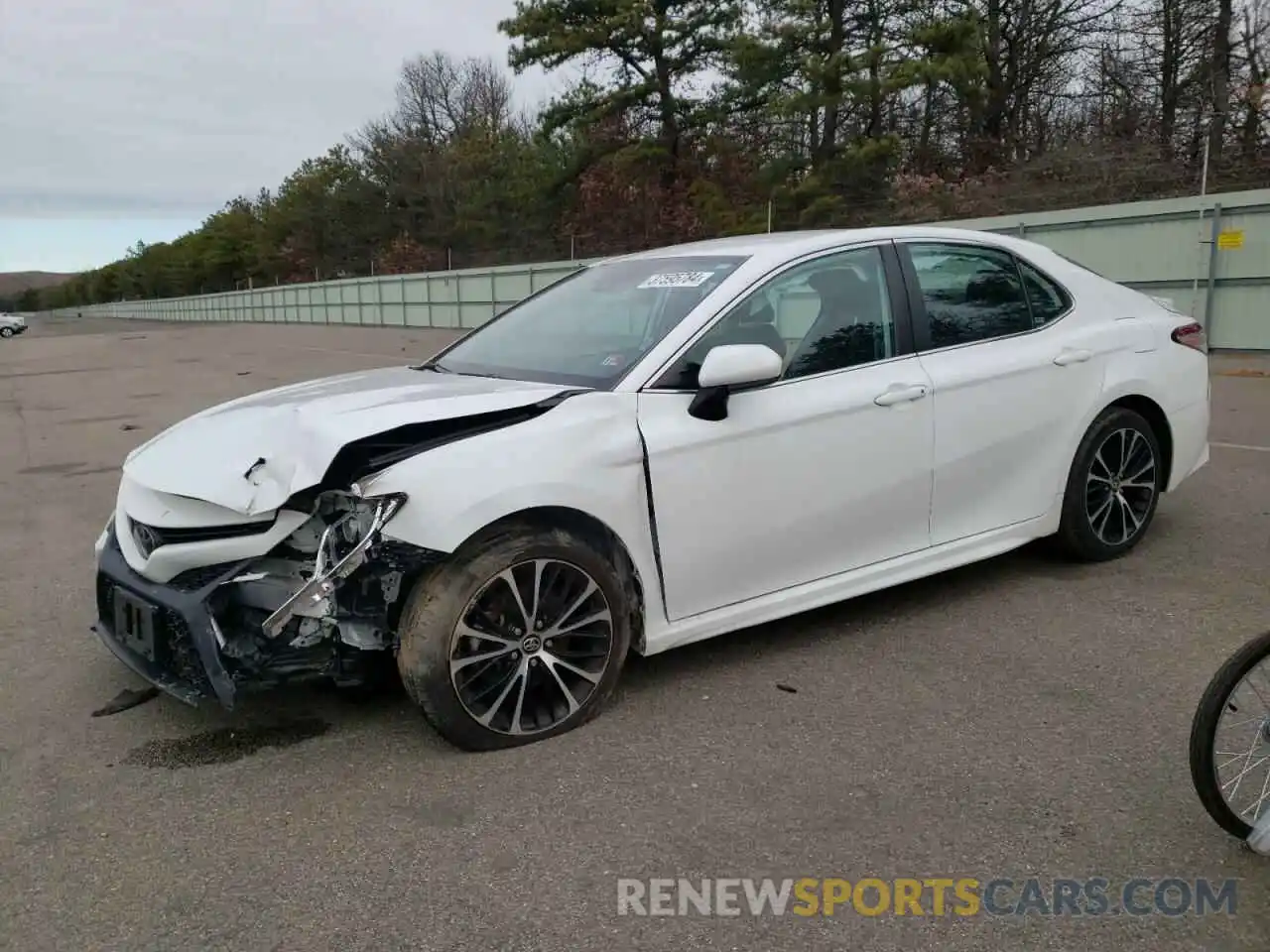 1 Photograph of a damaged car 4T1G11AK3LU929738 TOYOTA CAMRY 2020