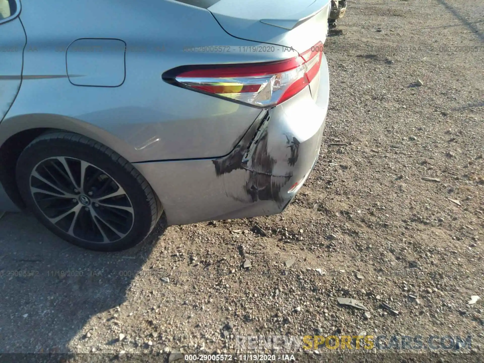 6 Photograph of a damaged car 4T1G11AK3LU932655 TOYOTA CAMRY 2020