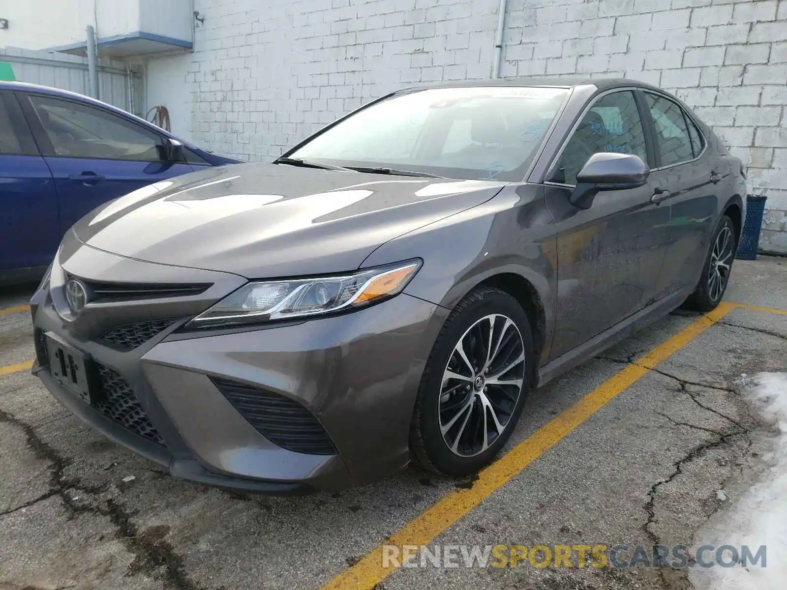 2 Photograph of a damaged car 4T1G11AK3LU934714 TOYOTA CAMRY 2020