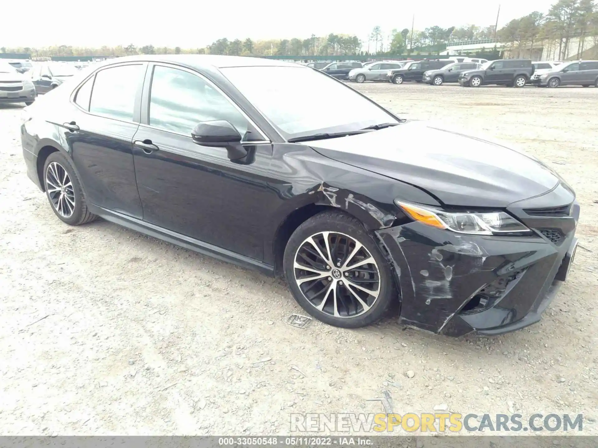 1 Photograph of a damaged car 4T1G11AK3LU934910 TOYOTA CAMRY 2020