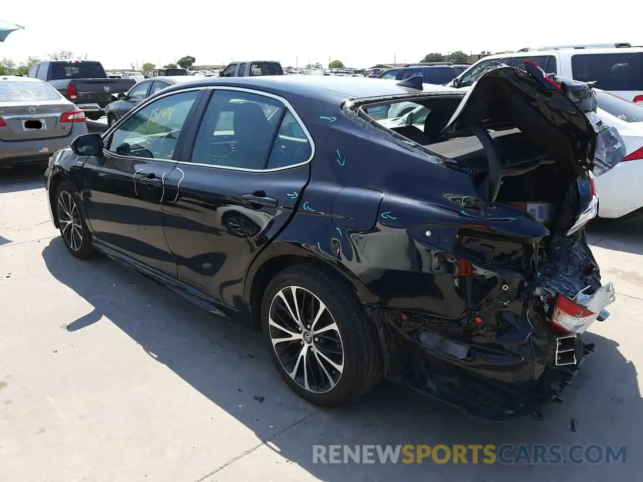 3 Photograph of a damaged car 4T1G11AK3LU935944 TOYOTA CAMRY 2020