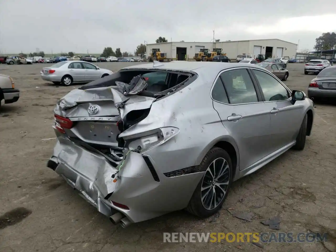 4 Photograph of a damaged car 4T1G11AK3LU939069 TOYOTA CAMRY 2020