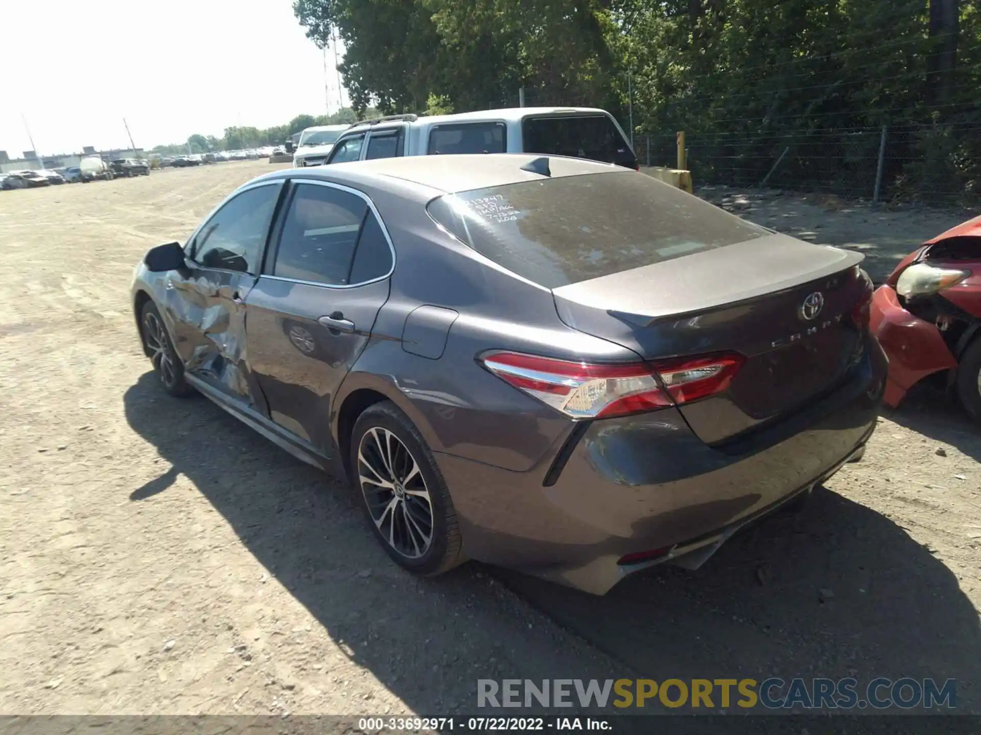 3 Photograph of a damaged car 4T1G11AK3LU940044 TOYOTA CAMRY 2020