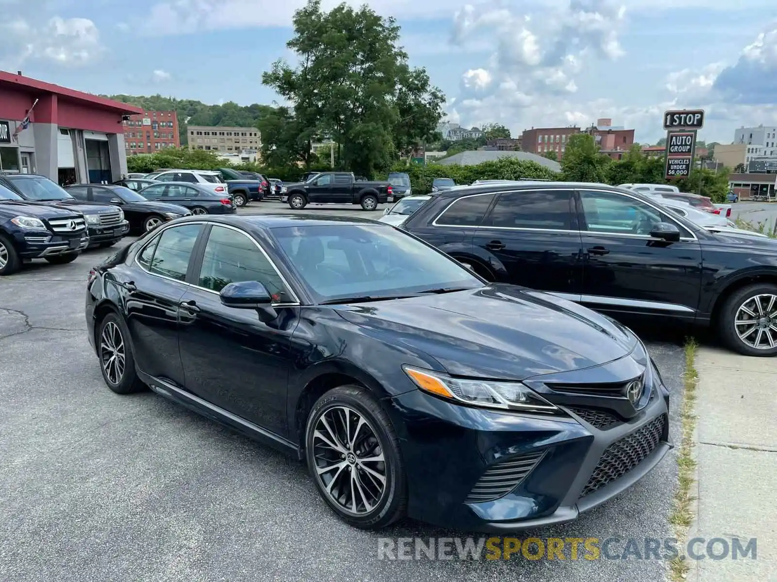 1 Photograph of a damaged car 4T1G11AK3LU941579 TOYOTA CAMRY 2020