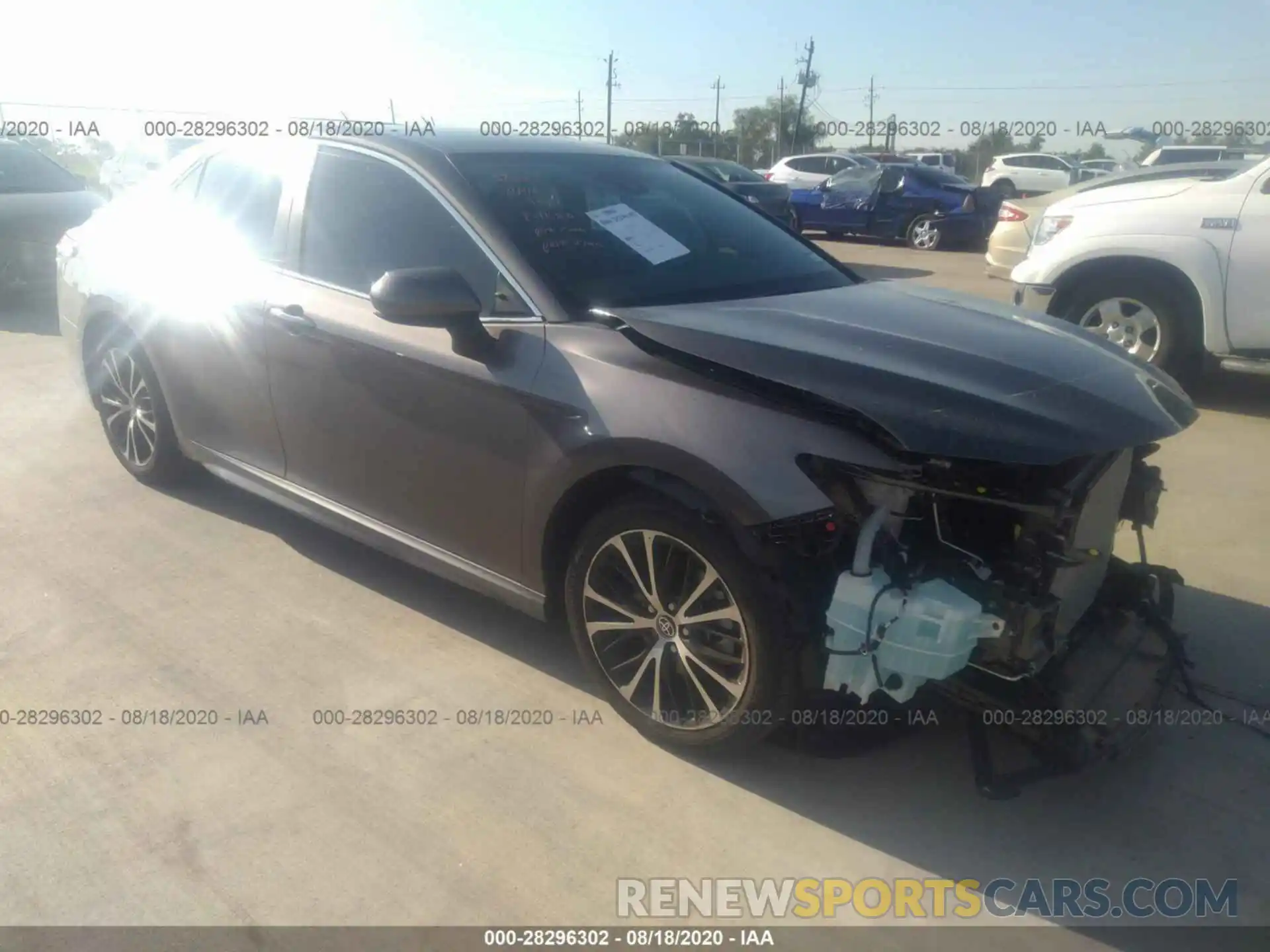 1 Photograph of a damaged car 4T1G11AK3LU947706 TOYOTA CAMRY 2020