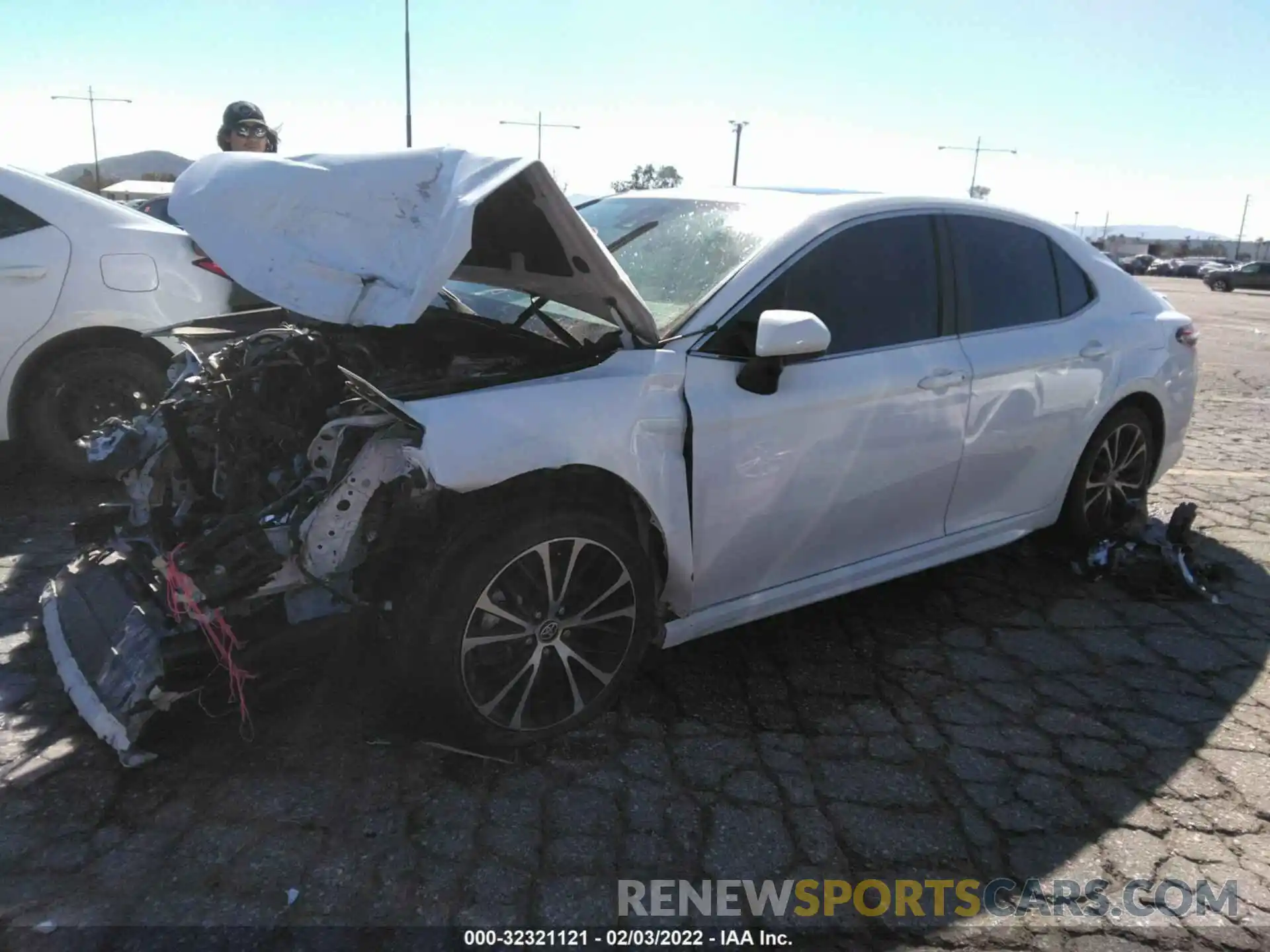 2 Photograph of a damaged car 4T1G11AK3LU955711 TOYOTA CAMRY 2020