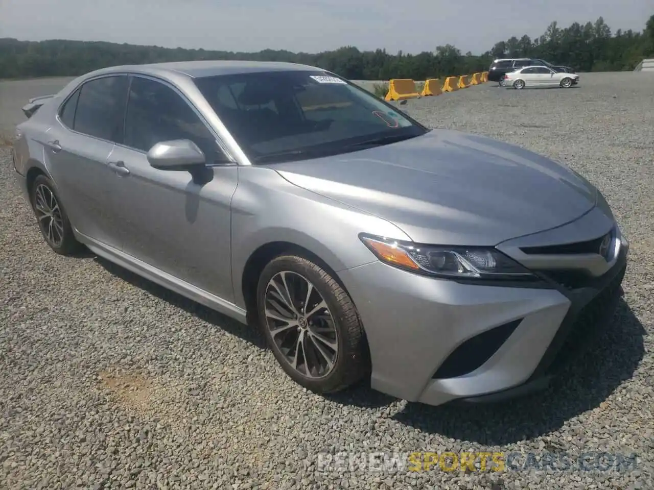 1 Photograph of a damaged car 4T1G11AK3LU957393 TOYOTA CAMRY 2020