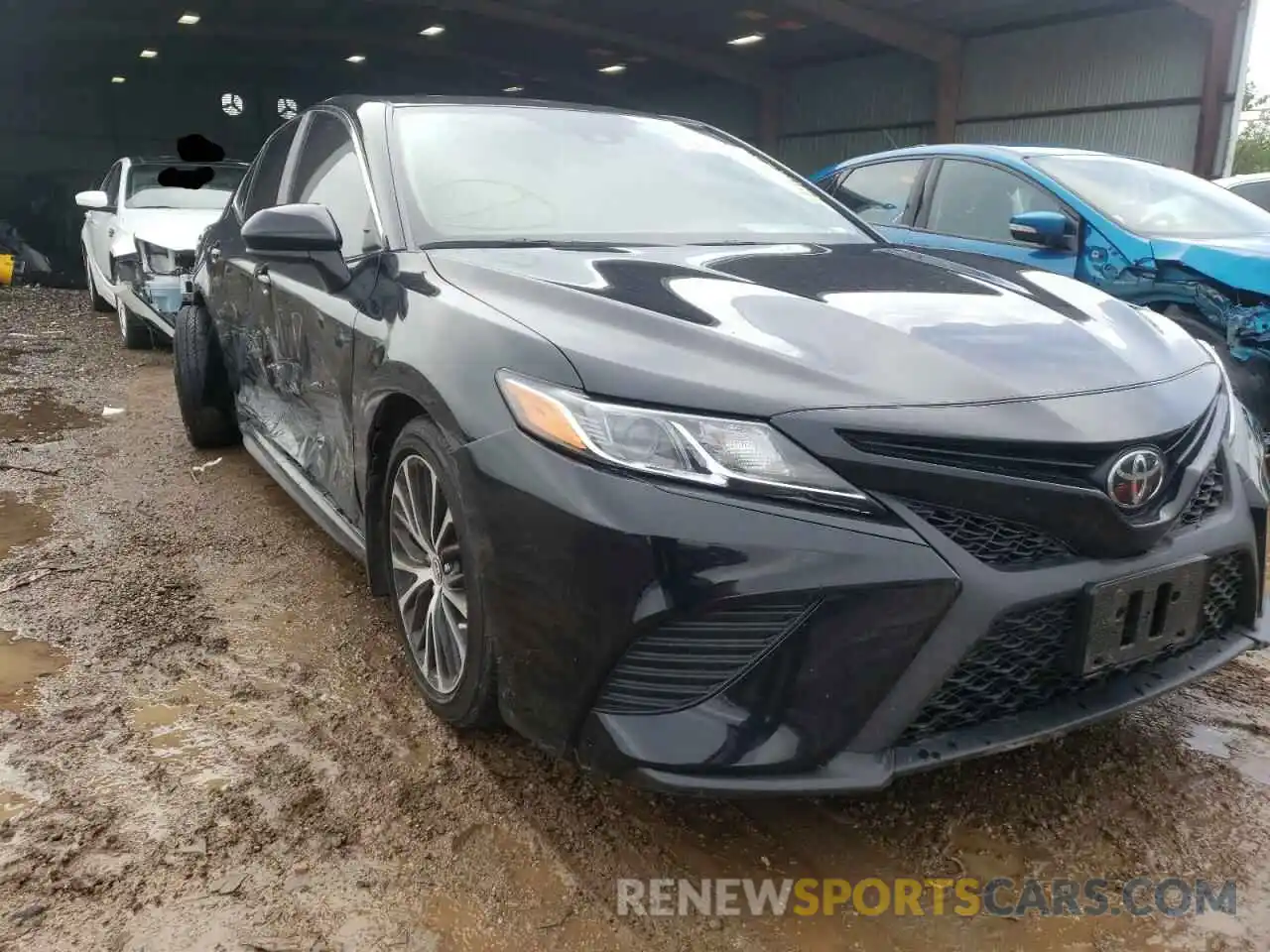 1 Photograph of a damaged car 4T1G11AK3LU958270 TOYOTA CAMRY 2020