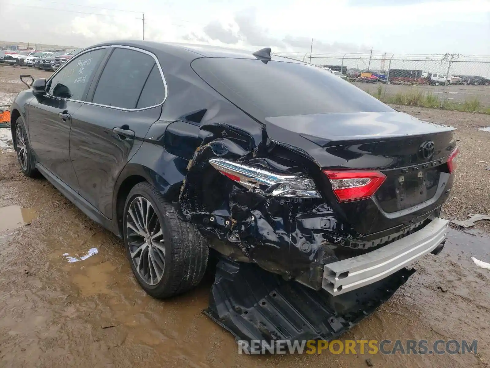 3 Photograph of a damaged car 4T1G11AK3LU958270 TOYOTA CAMRY 2020