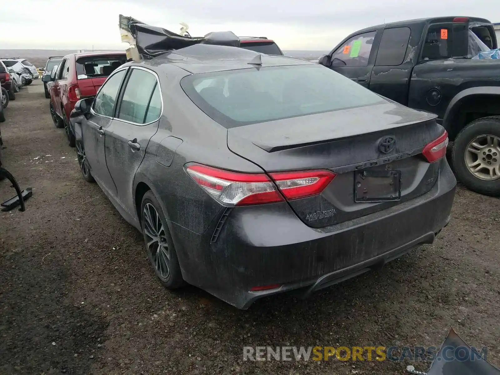 3 Photograph of a damaged car 4T1G11AK3LU963503 TOYOTA CAMRY 2020