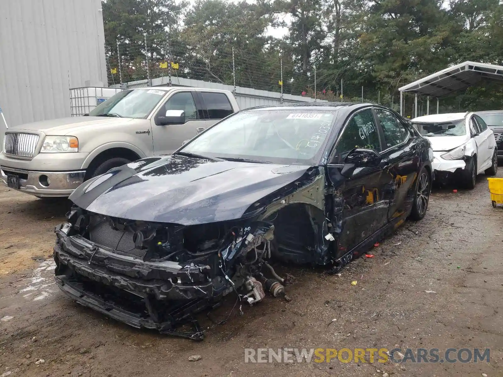 2 Photograph of a damaged car 4T1G11AK3LU964716 TOYOTA CAMRY 2020