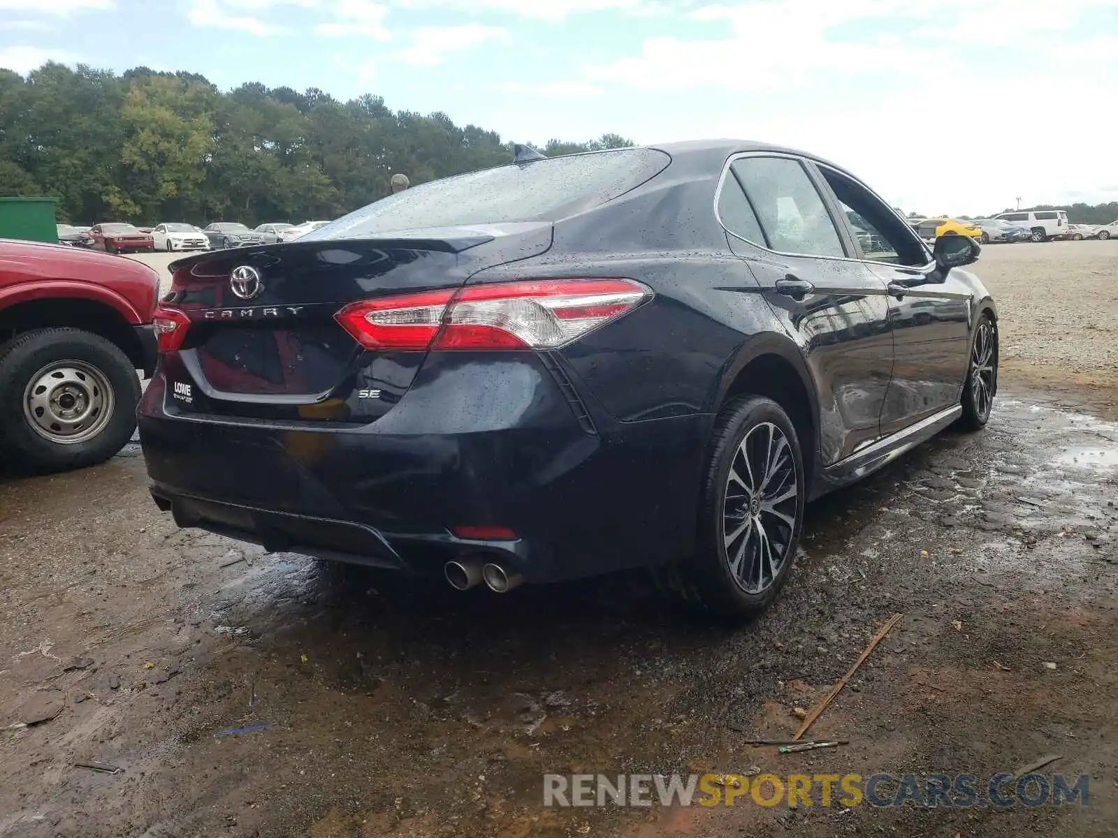 4 Photograph of a damaged car 4T1G11AK3LU964716 TOYOTA CAMRY 2020