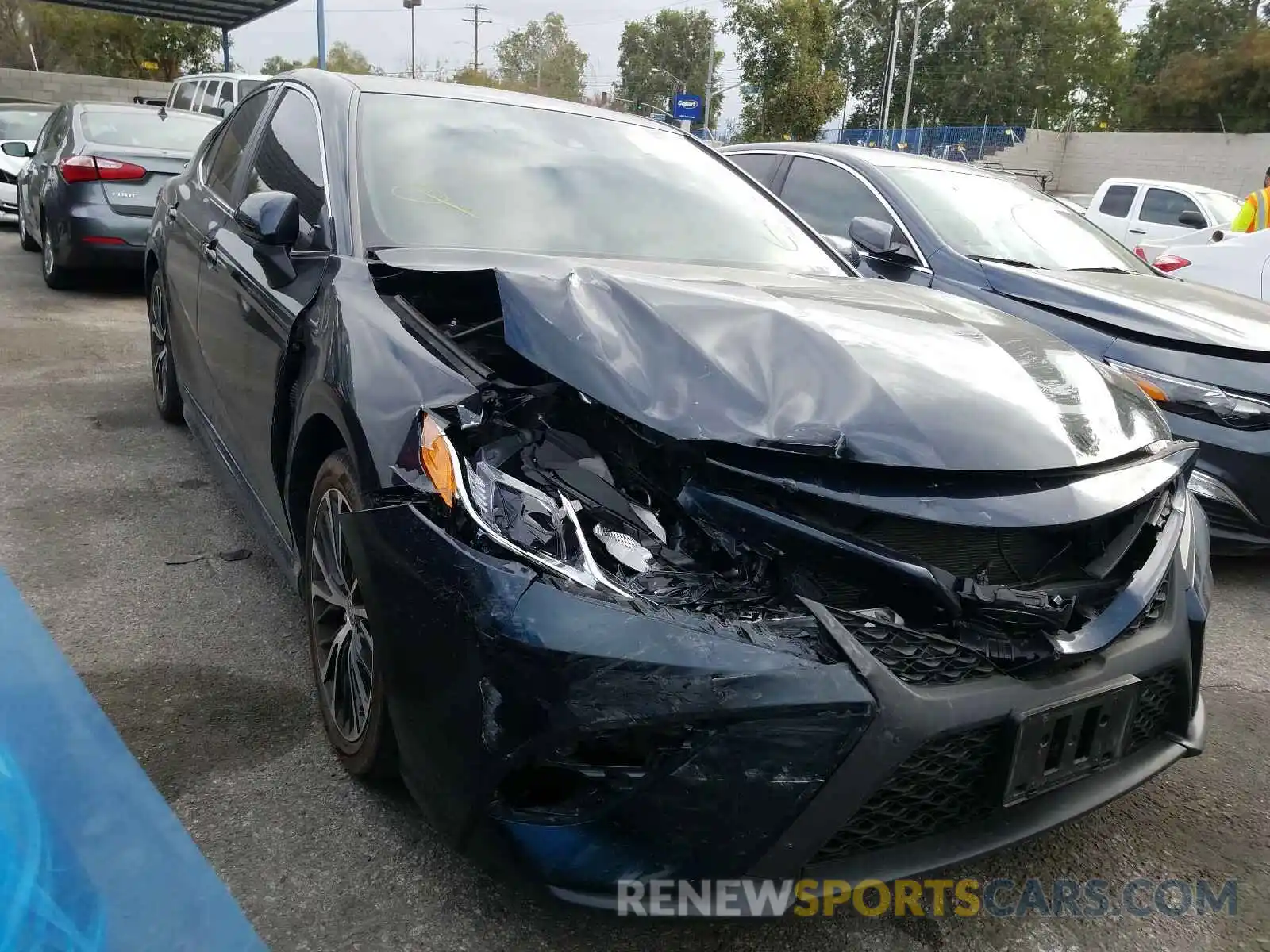 1 Photograph of a damaged car 4T1G11AK3LU964814 TOYOTA CAMRY 2020