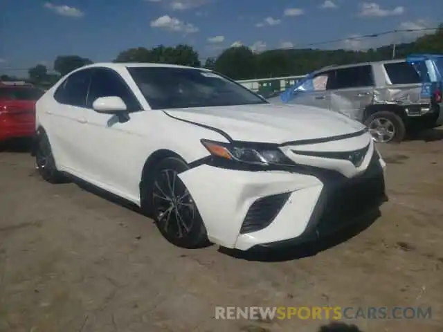 1 Photograph of a damaged car 4T1G11AK3LU970340 TOYOTA CAMRY 2020