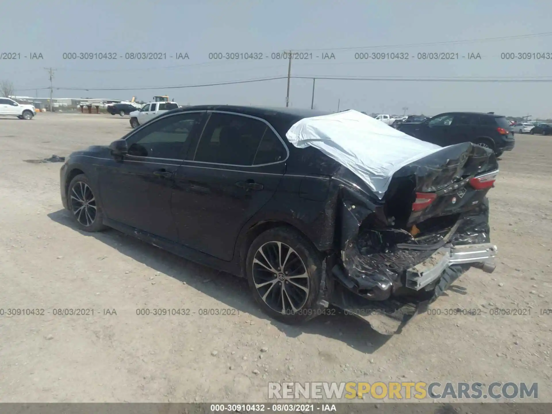 3 Photograph of a damaged car 4T1G11AK3LU977451 TOYOTA CAMRY 2020