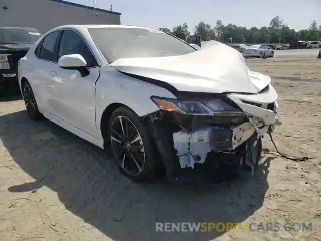 1 Photograph of a damaged car 4T1G11AK3LU979667 TOYOTA CAMRY 2020