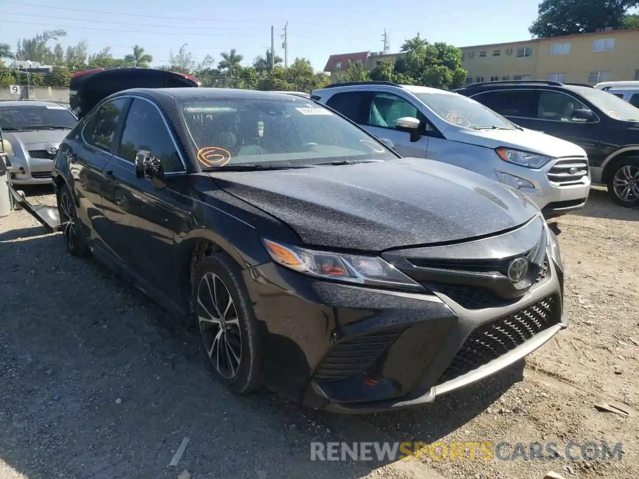 1 Photograph of a damaged car 4T1G11AK3LU980043 TOYOTA CAMRY 2020