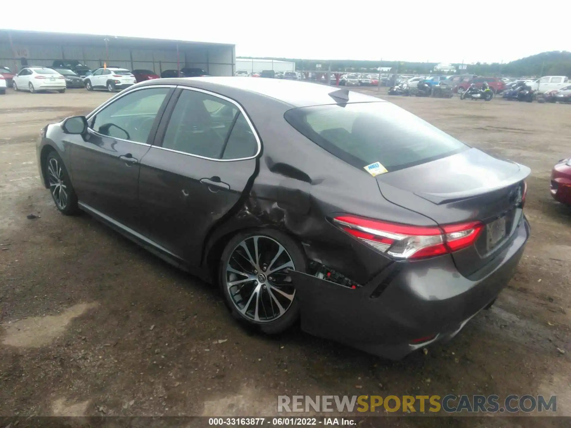 3 Photograph of a damaged car 4T1G11AK3LU986599 TOYOTA CAMRY 2020