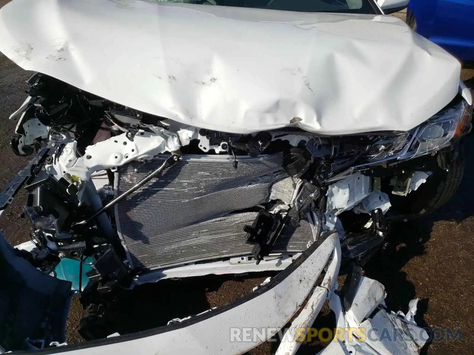 7 Фотография поврежденного автомобиля 4T1G11AK3LU988062 TOYOTA CAMRY 2020