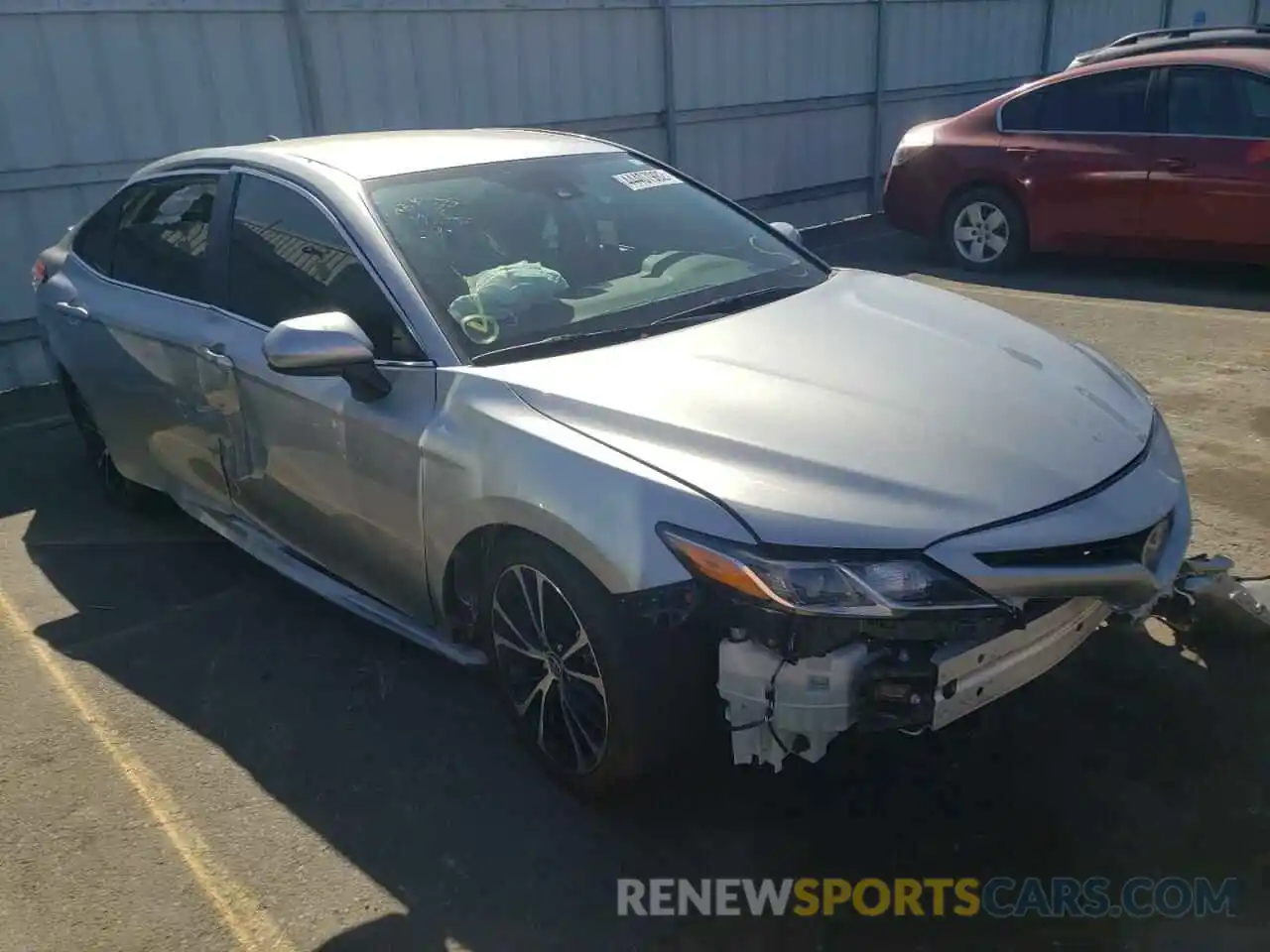 1 Photograph of a damaged car 4T1G11AK3LU989423 TOYOTA CAMRY 2020