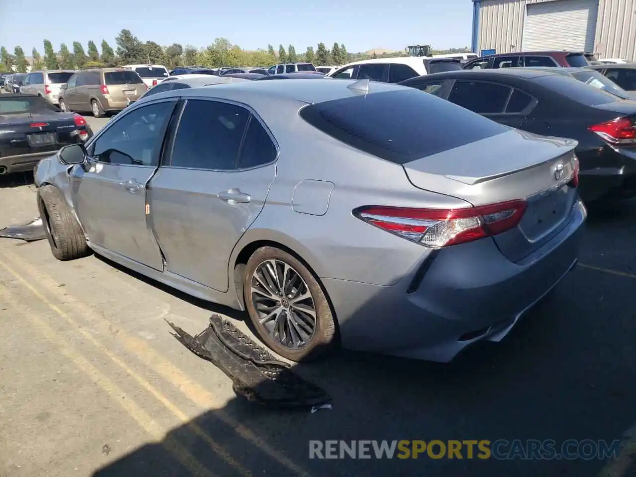 3 Photograph of a damaged car 4T1G11AK3LU989423 TOYOTA CAMRY 2020