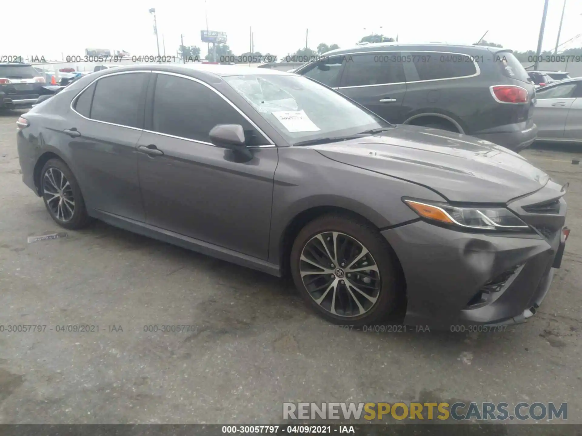 1 Photograph of a damaged car 4T1G11AK3LU999580 TOYOTA CAMRY 2020