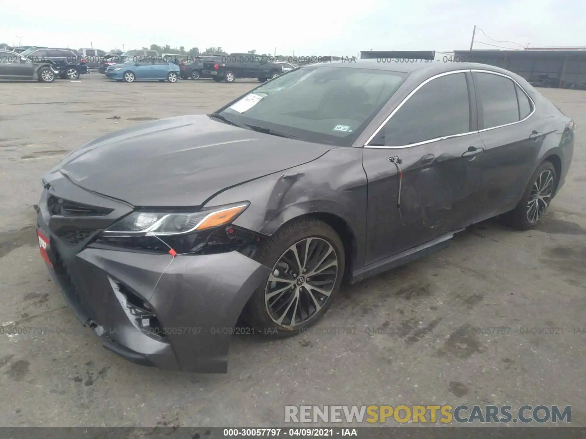 2 Photograph of a damaged car 4T1G11AK3LU999580 TOYOTA CAMRY 2020