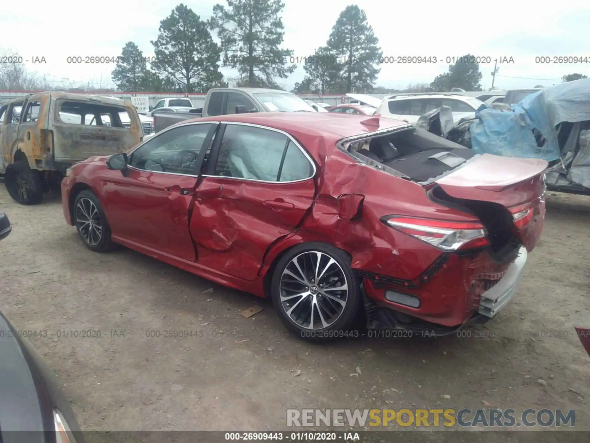 3 Photograph of a damaged car 4T1G11AK4LU301400 TOYOTA CAMRY 2020