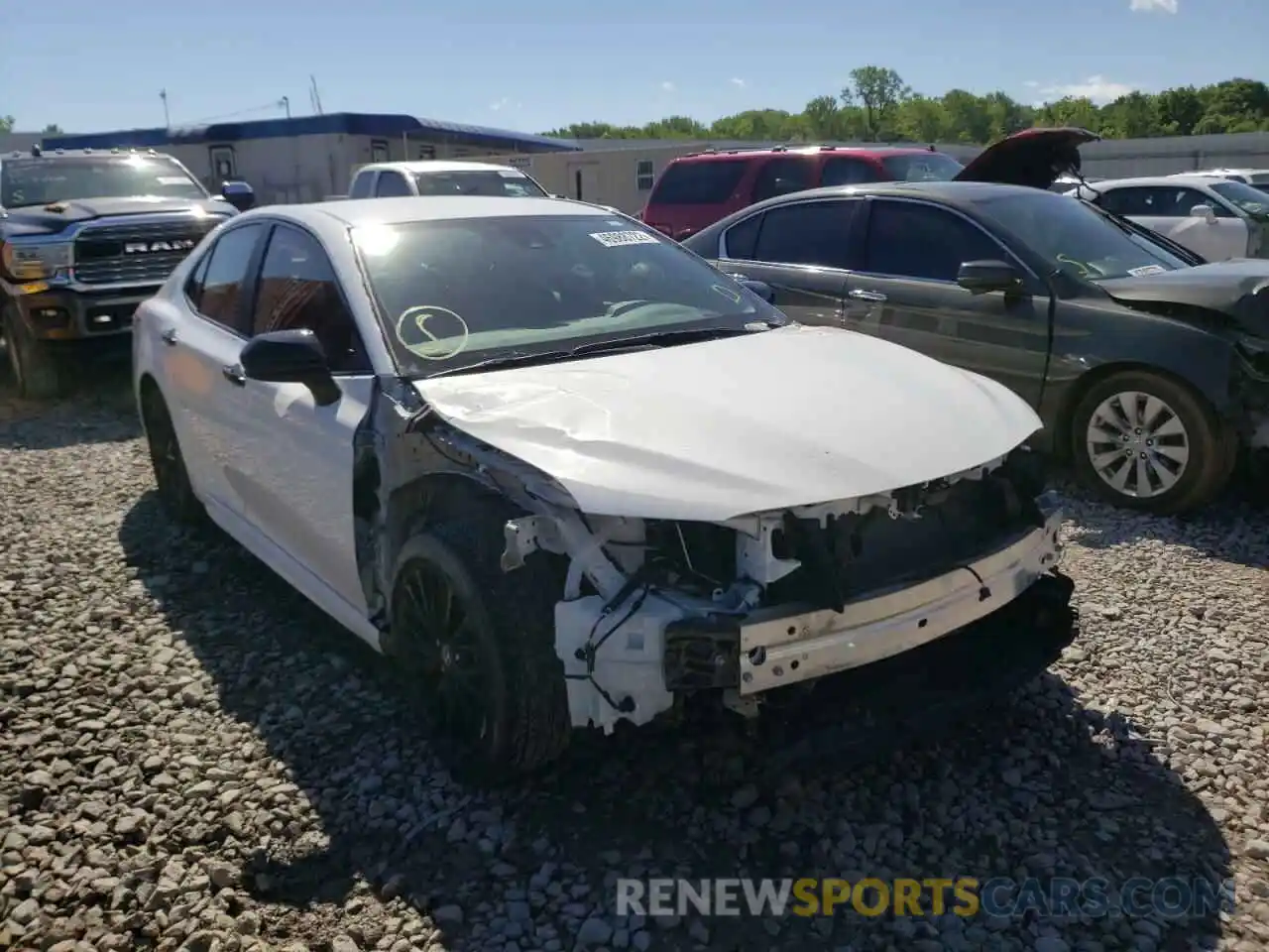 1 Photograph of a damaged car 4T1G11AK4LU304197 TOYOTA CAMRY 2020