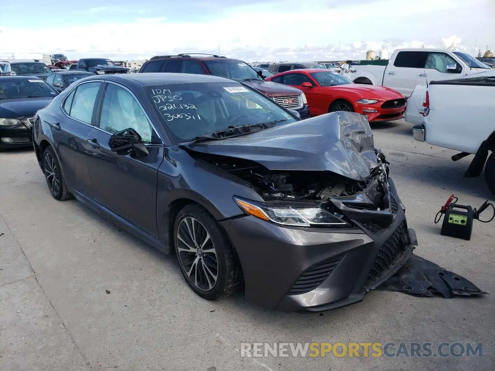 1 Photograph of a damaged car 4T1G11AK4LU306371 TOYOTA CAMRY 2020