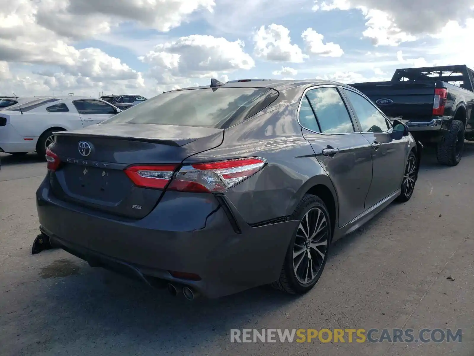 4 Photograph of a damaged car 4T1G11AK4LU306371 TOYOTA CAMRY 2020