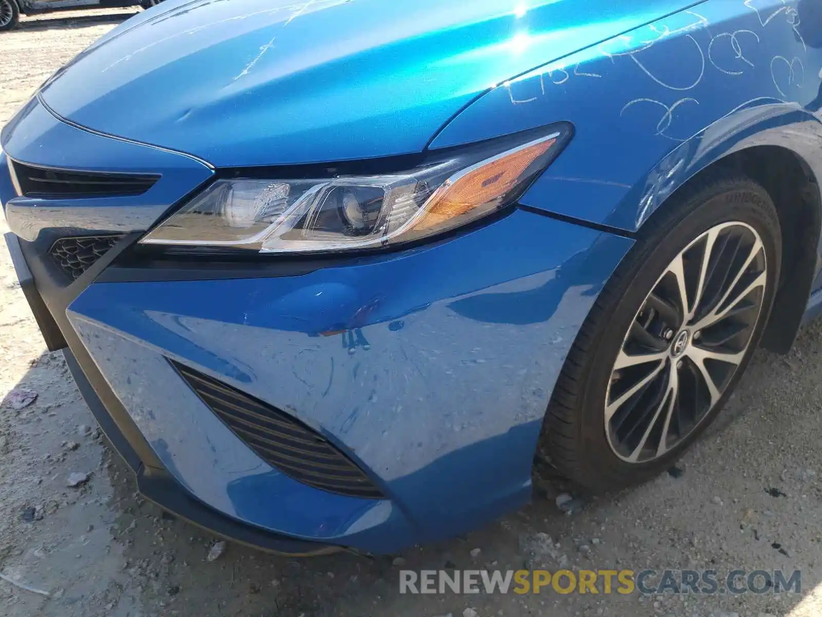 9 Photograph of a damaged car 4T1G11AK4LU308024 TOYOTA CAMRY 2020