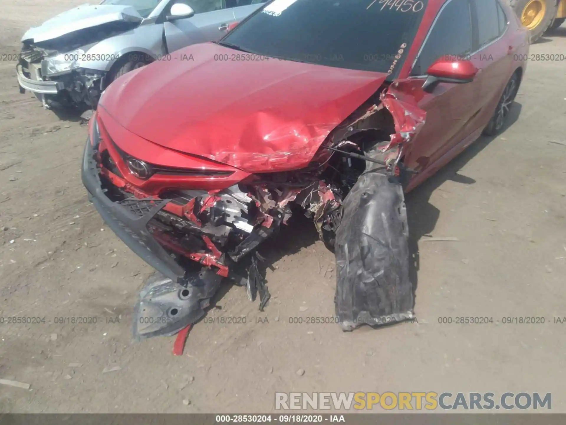 6 Photograph of a damaged car 4T1G11AK4LU308055 TOYOTA CAMRY 2020