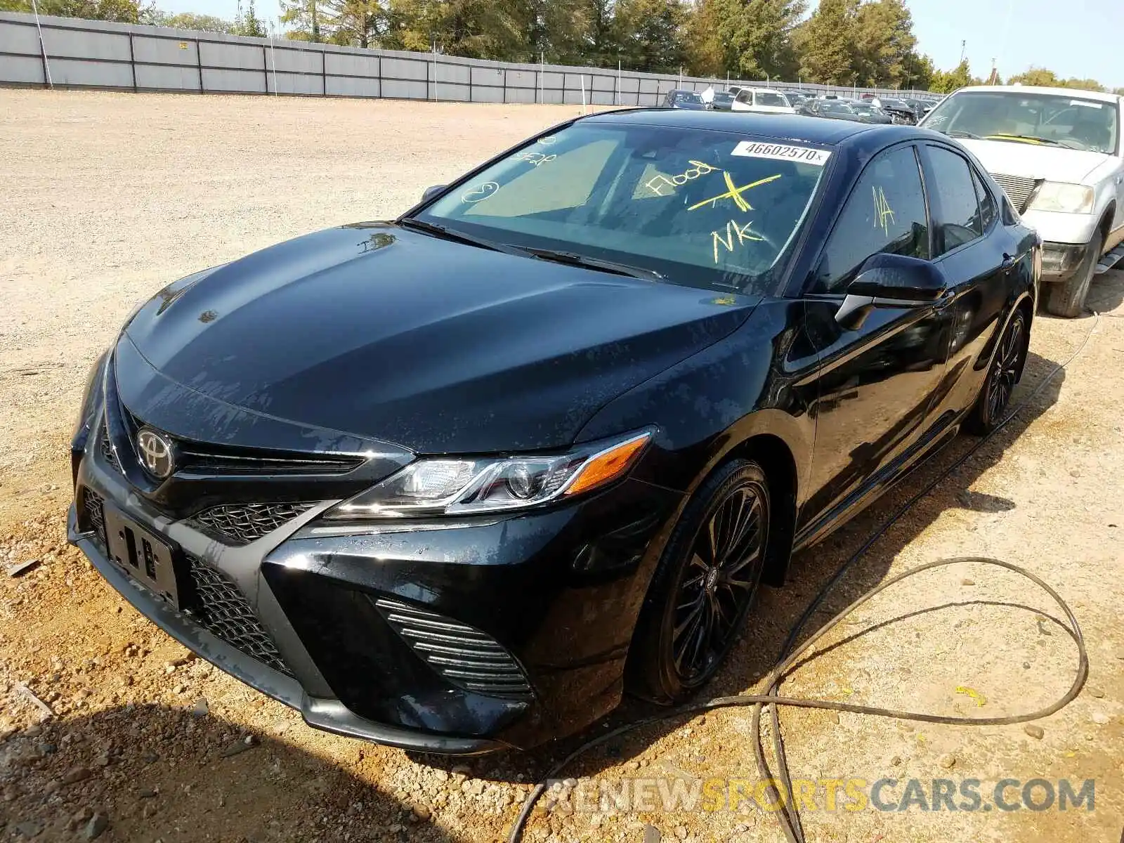 2 Photograph of a damaged car 4T1G11AK4LU312123 TOYOTA CAMRY 2020