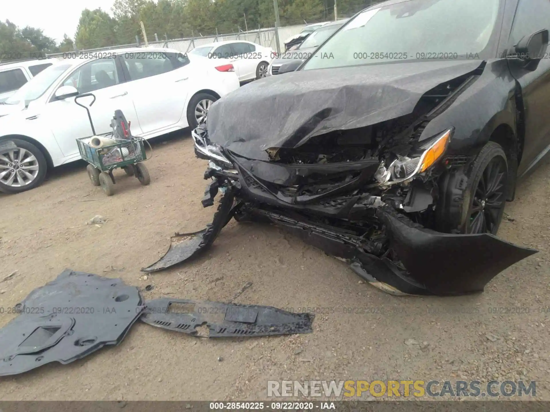 6 Photograph of a damaged car 4T1G11AK4LU312607 TOYOTA CAMRY 2020