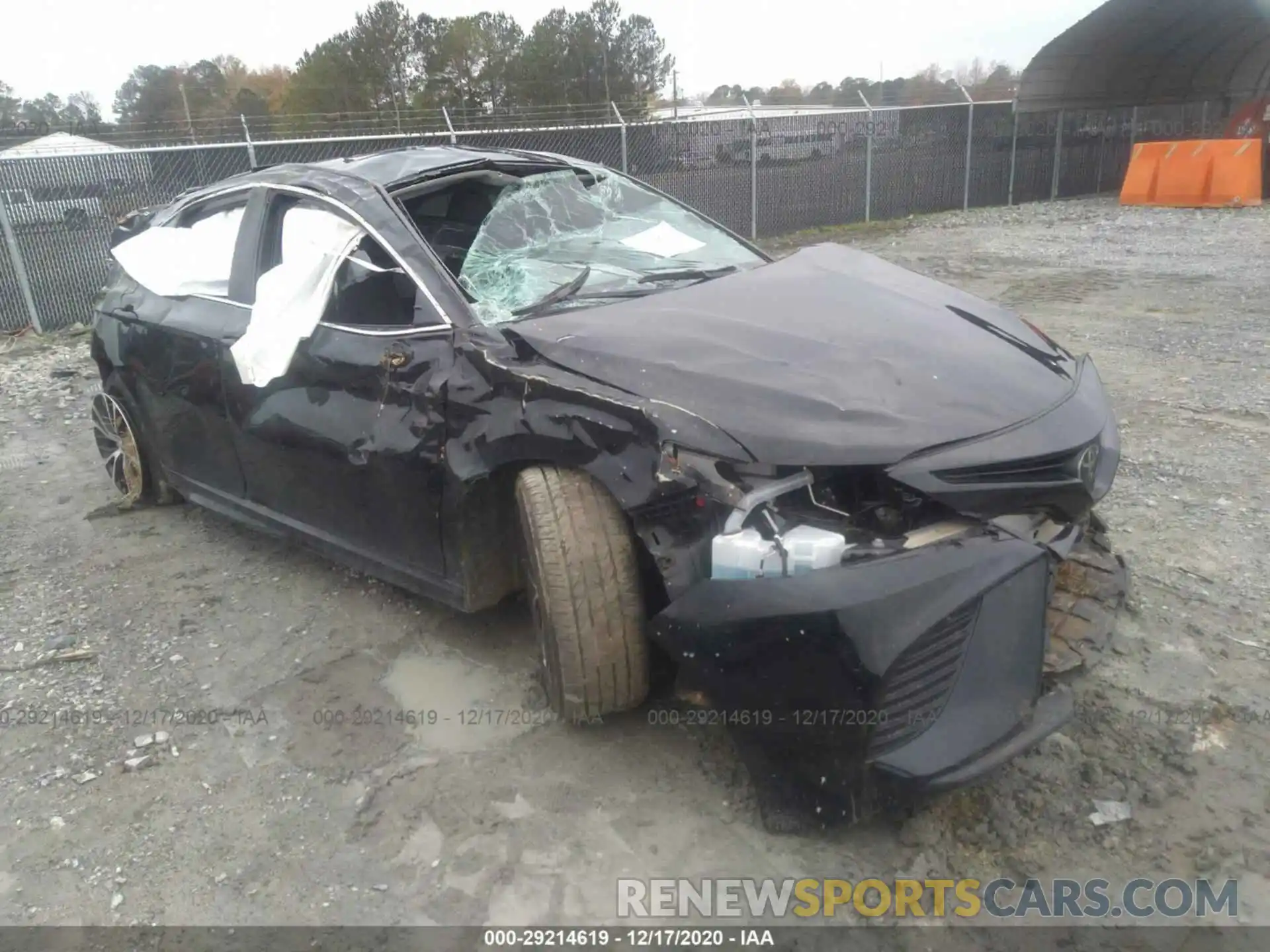 1 Photograph of a damaged car 4T1G11AK4LU312641 TOYOTA CAMRY 2020