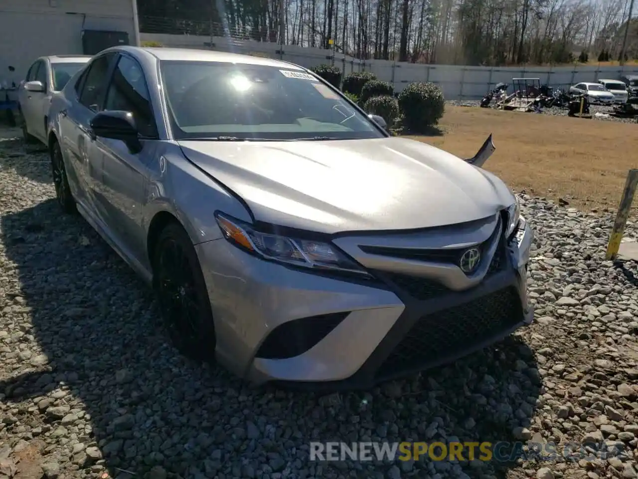 1 Photograph of a damaged car 4T1G11AK4LU318200 TOYOTA CAMRY 2020