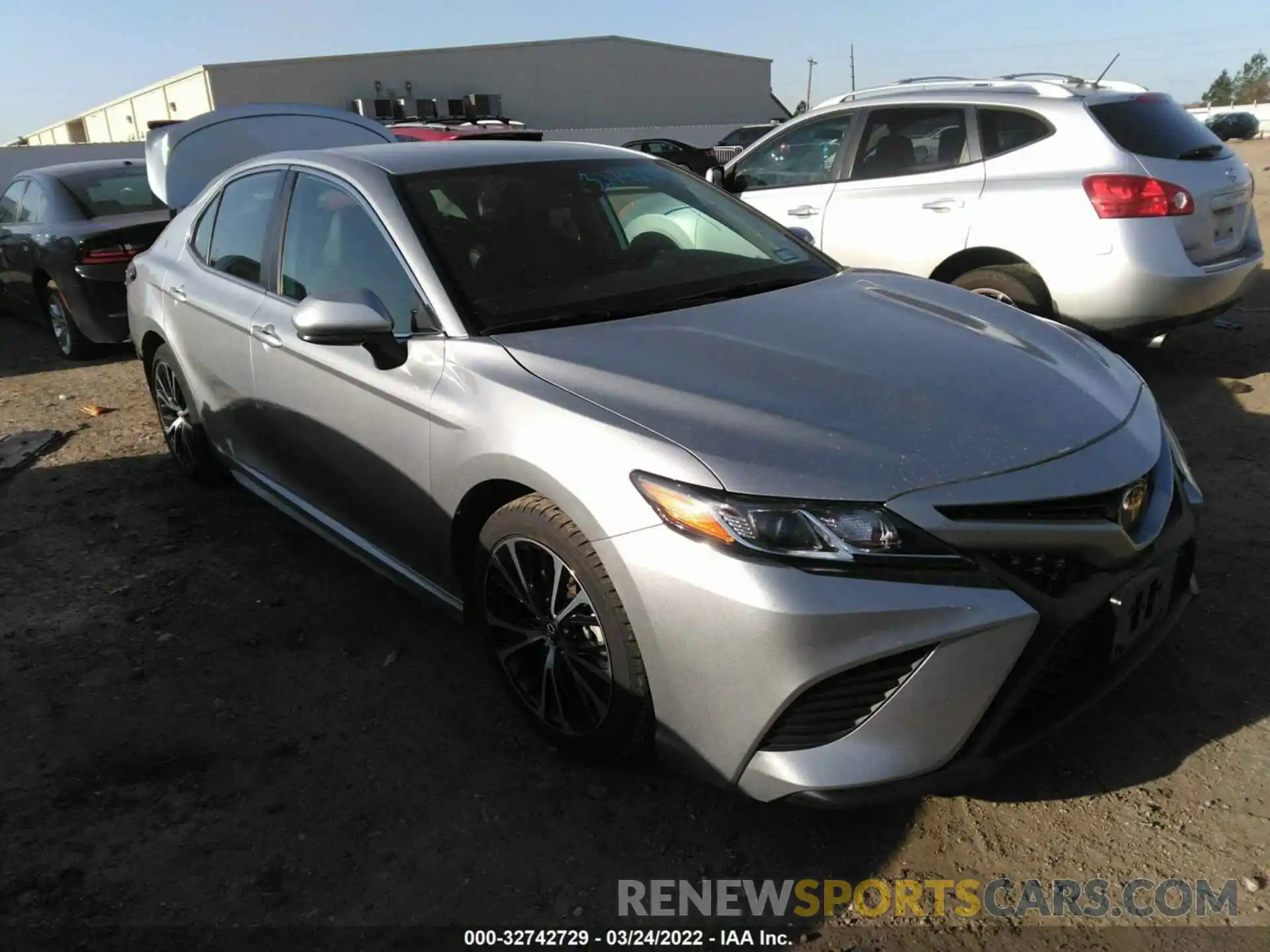 1 Photograph of a damaged car 4T1G11AK4LU323378 TOYOTA CAMRY 2020