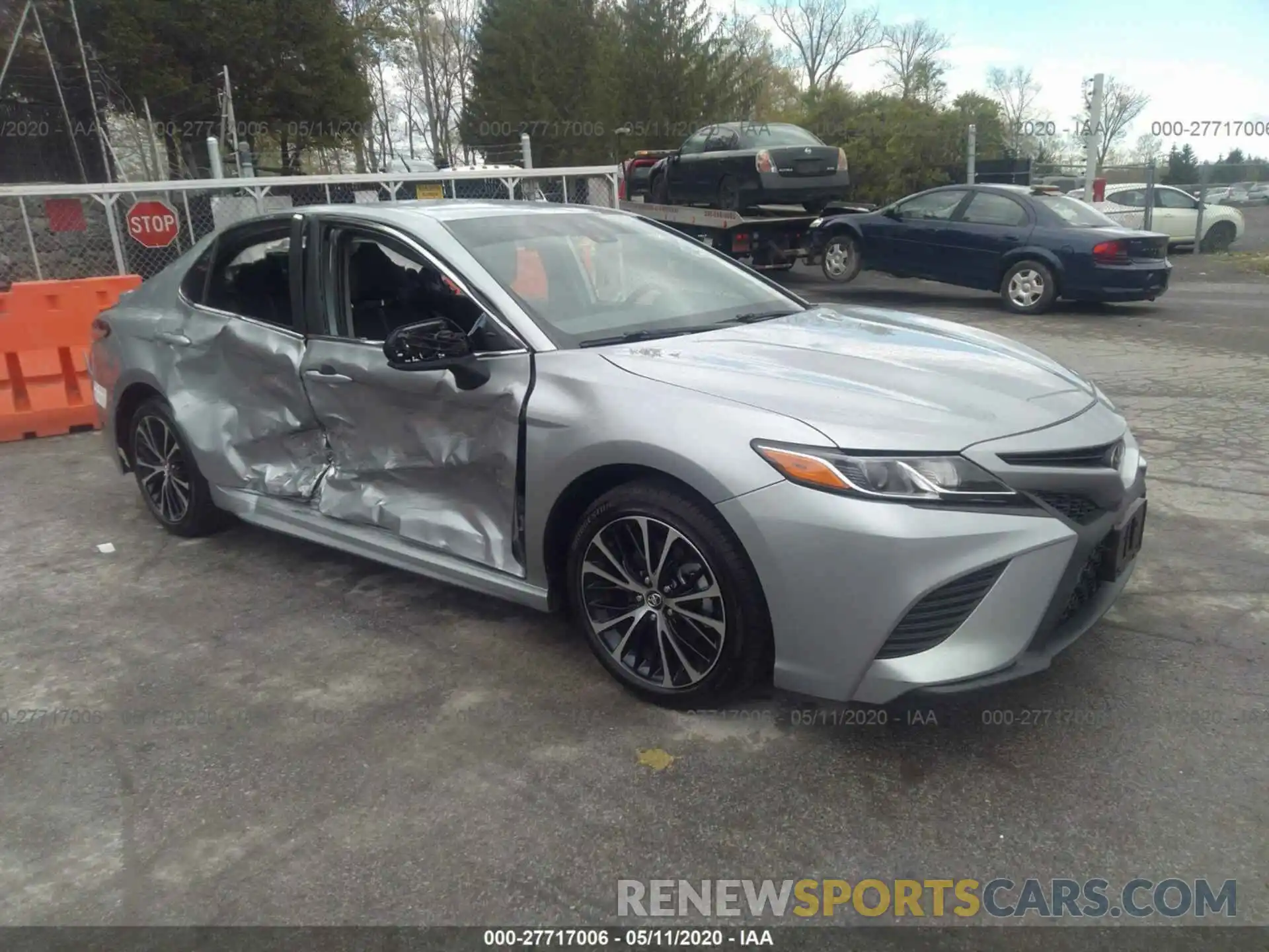 1 Photograph of a damaged car 4T1G11AK4LU325101 TOYOTA CAMRY 2020